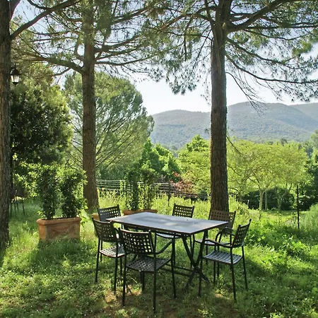 In Umbria Near Trasimeno Mantignana