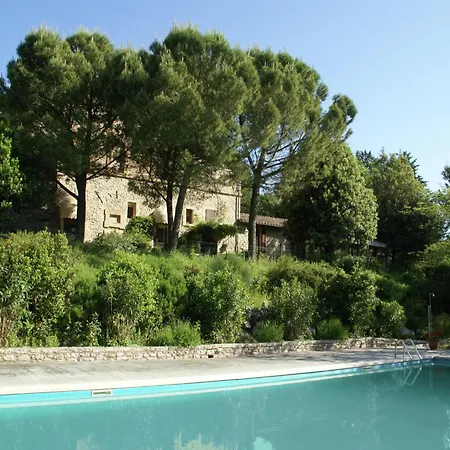 In Umbria Near Trasimeno * Mantignana