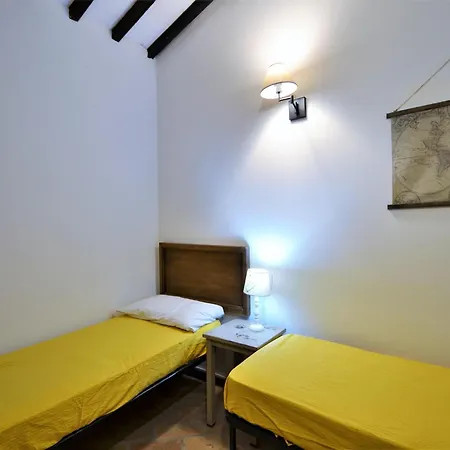 In Umbria Near Trasimeno * Mantignana